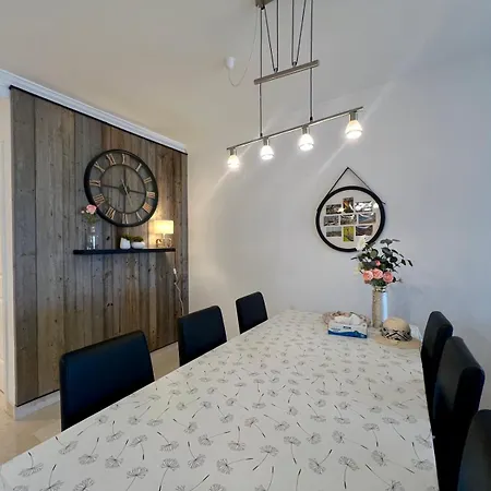 Santa Maria Village, Elviria, Apartmán *