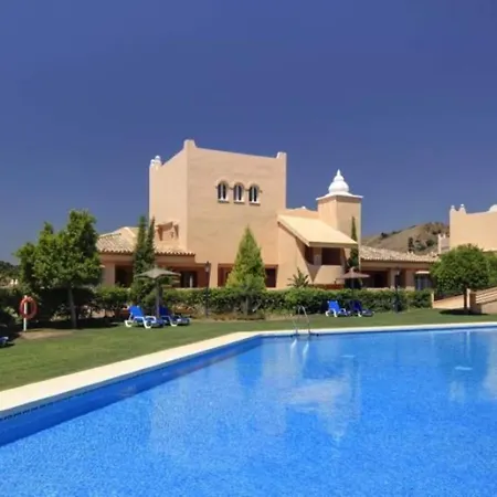 아파트 Santa Maria Village, Elviria,