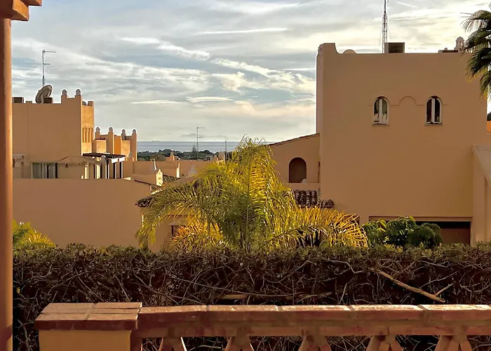 Santa Maria Village, Elviria,