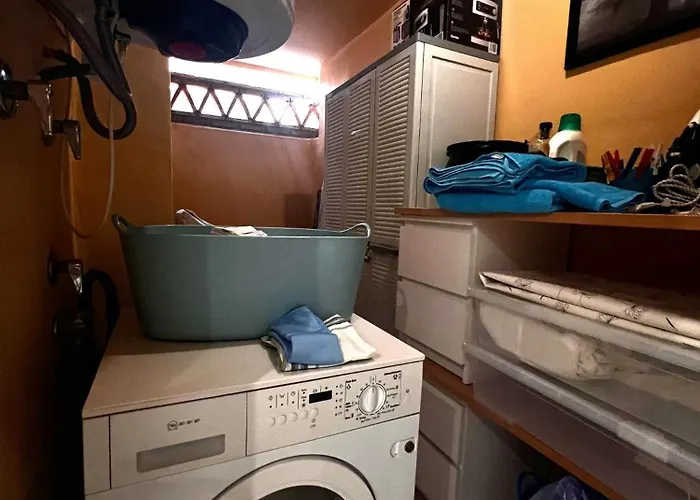 Santa Maria Village, Elviria,