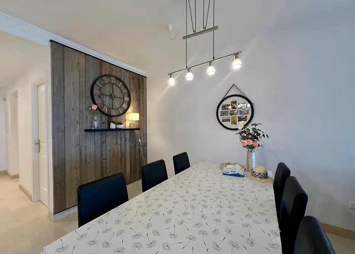 Santa Maria Village, Elviria, Apartament *