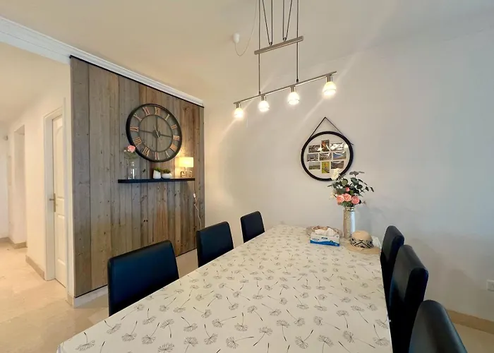 Santa Maria Village, Elviria, Apartment Marbella